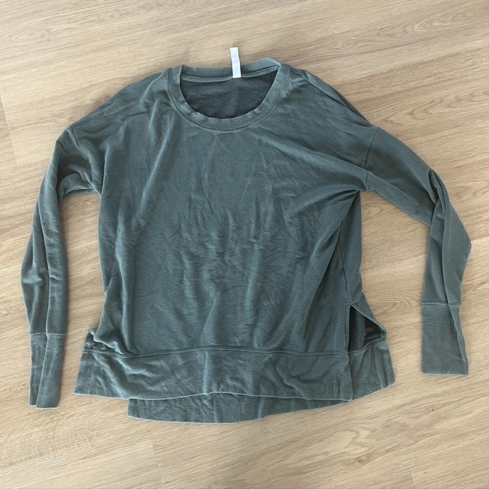 Athleta Olive Crew Neck Sweater
